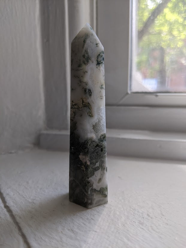 Moss Agate Tower with Druzy Pockets 4"