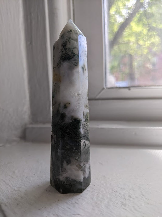 Moss Agate Tower with Druzy Pockets 4"